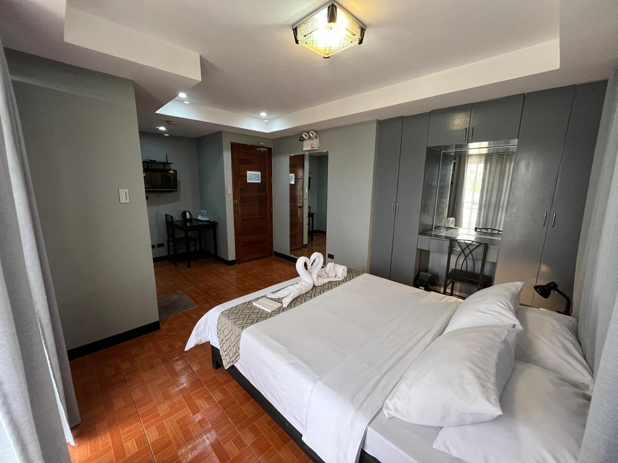 Rangya Hotel Tagaytay City Exterior photo
