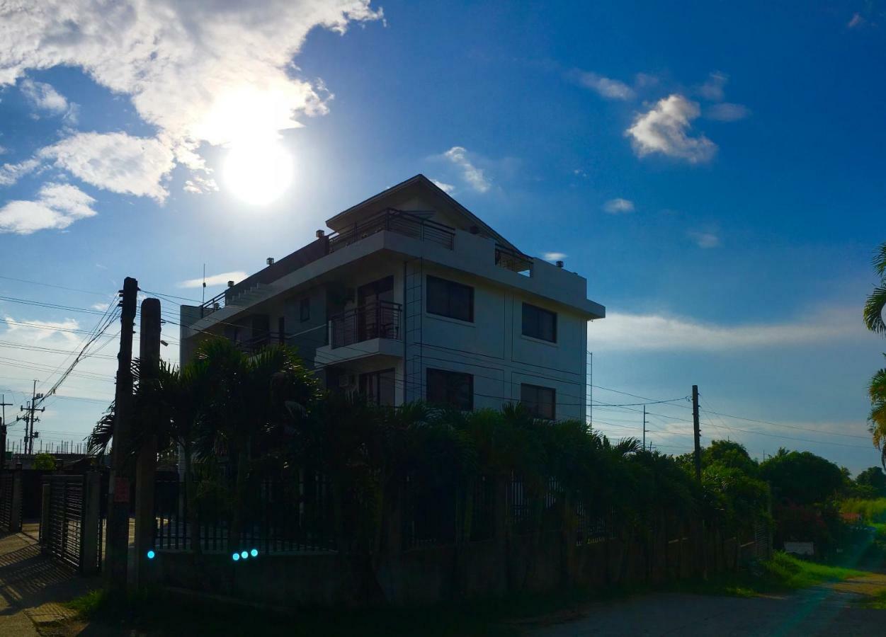 Rangya Hotel Tagaytay City Exterior photo